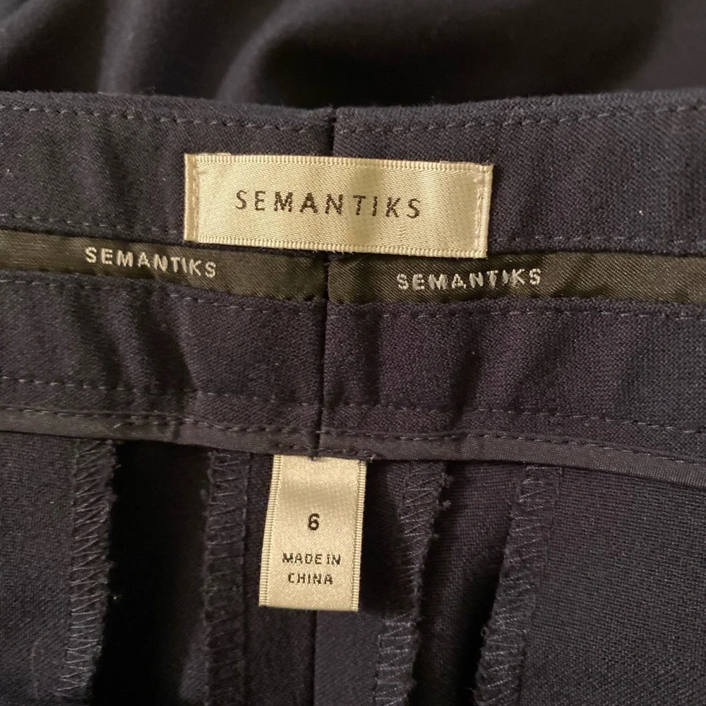 Semantiks - Woman’s navy high rise trousers, Size: 6